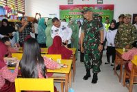 Pangdam XIV Hasanuddin Tinjau Pelaksanaan Progam Makan Bergiz